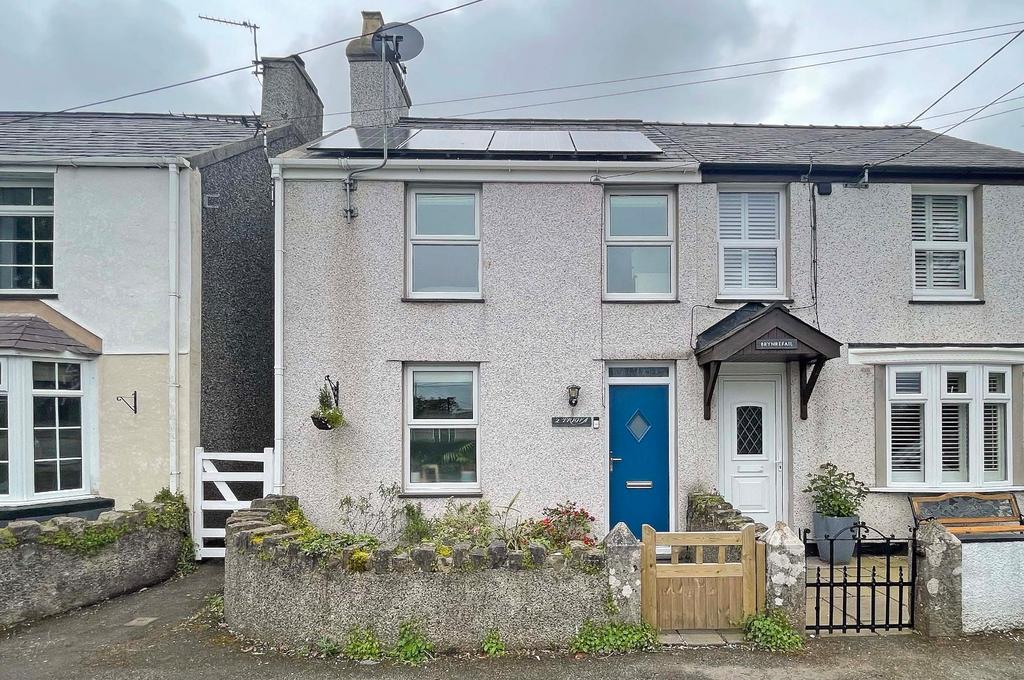 North End, Llanddaniel, Gaerwen, Sir Ynys Mon, LL60 2 bed semidetached