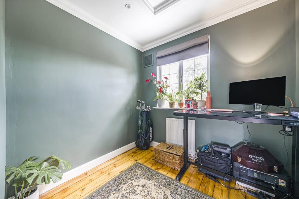 Bedroom/Study