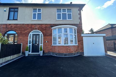 1 bedroom in a house share to rent, Arundel Avenue, Mickleover, Derby, DE3