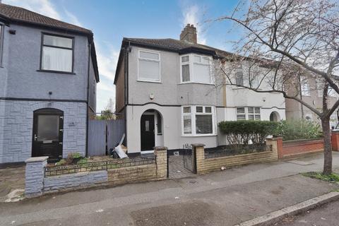 3 bedroom semi-detached house for sale, Hainault Road, Collier Row, RM5