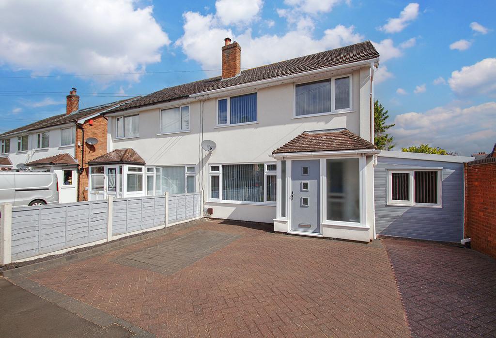 Melbourne Road, Bromsgrove, B61 8PE 3 bed semidetached house for sale