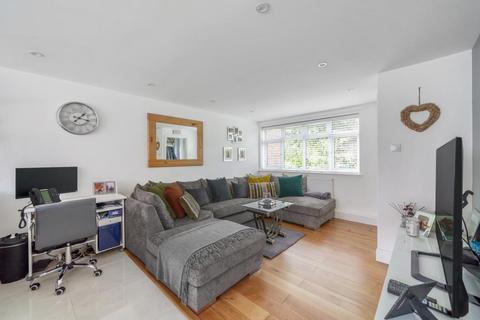 82 Beech Road, Wheatley, Oxford, OX33 1UD