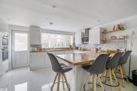 82 Beech Road, Wheatley, Oxford, OX33 1UD