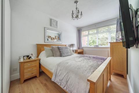 82 Beech Road, Wheatley, Oxford, OX33 1UD
