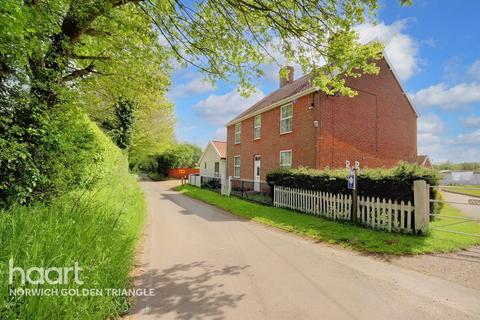 18 bedroom detached house for sale, Suton Street, Wymondham