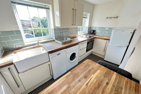 1 bedroom maisonette to rent, Lindsay Road, Luton, Bedfordshire, LU2 9SR