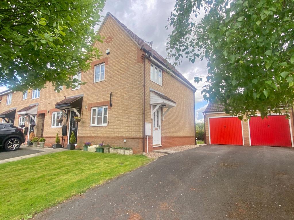 Pintail Avenue, Stockport 2 bed end of terrace house for sale £200,000