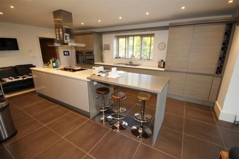 5 Witham View, Colsterworth, Grantham, NG33 5SU
