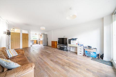 Flat 1, Lansdowne Carlton Drive, London, SW15 2BY