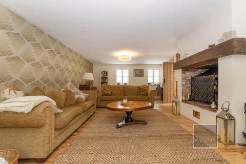 4 bedroom house for sale, The Street, Norwich NR15