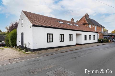 4 bedroom house for sale, The Street, Norwich NR15