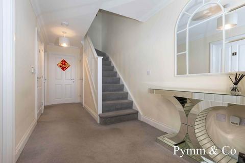 4 bedroom townhouse for sale, Adcock Drive, Norwich NR7