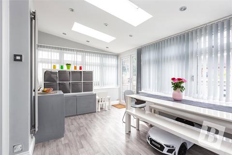 3 bedroom end of terrace house for sale - Dorrington Gardens, Hornchurch, RM12