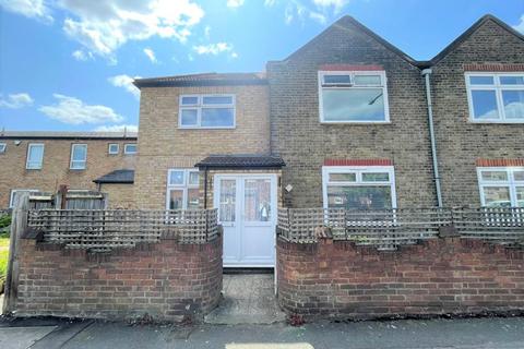 5 bedroom detached house for sale, Ilford, Essex, IG2