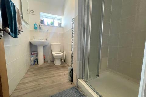5 bedroom detached house for sale, Ilford, Essex, IG2