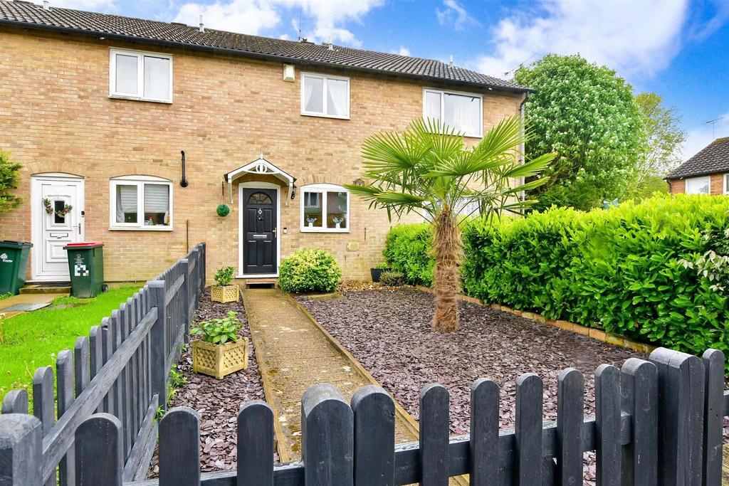 Buchans Lawn, Broadfield, Crawley, West Sussex 2 bed terraced house for