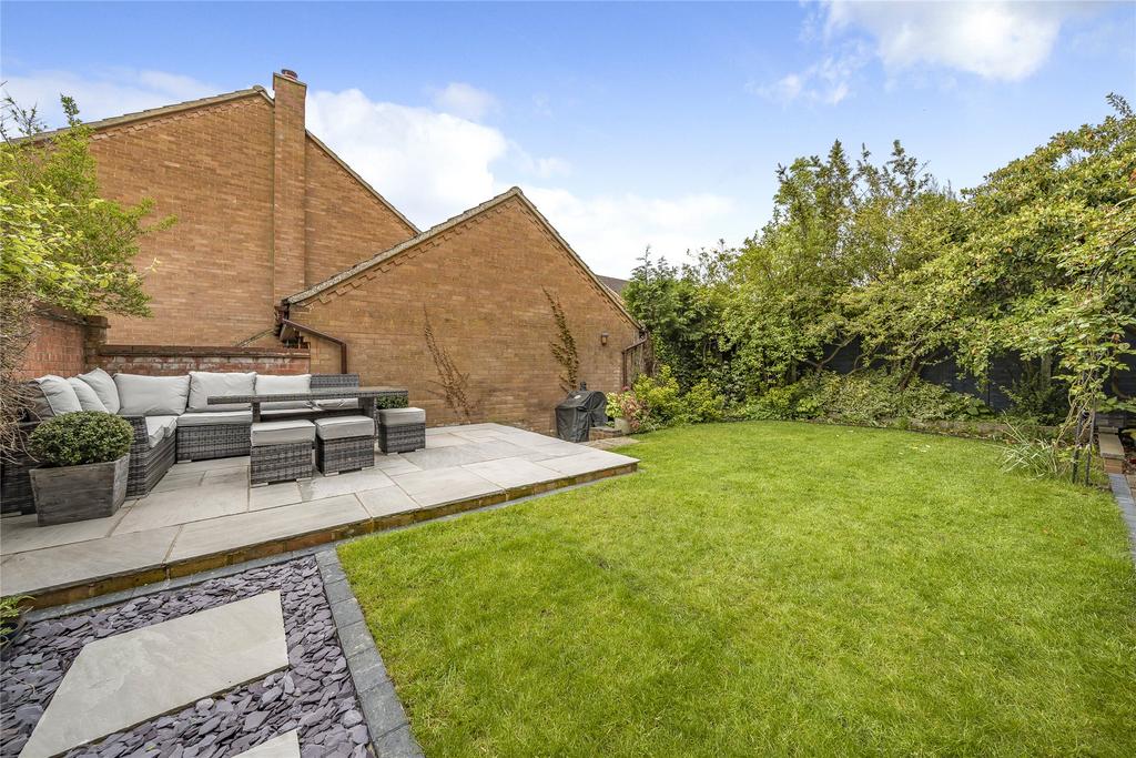 Thirsk Gardens, Bletchley, Milton... 4 bed detached house for sale £500,000