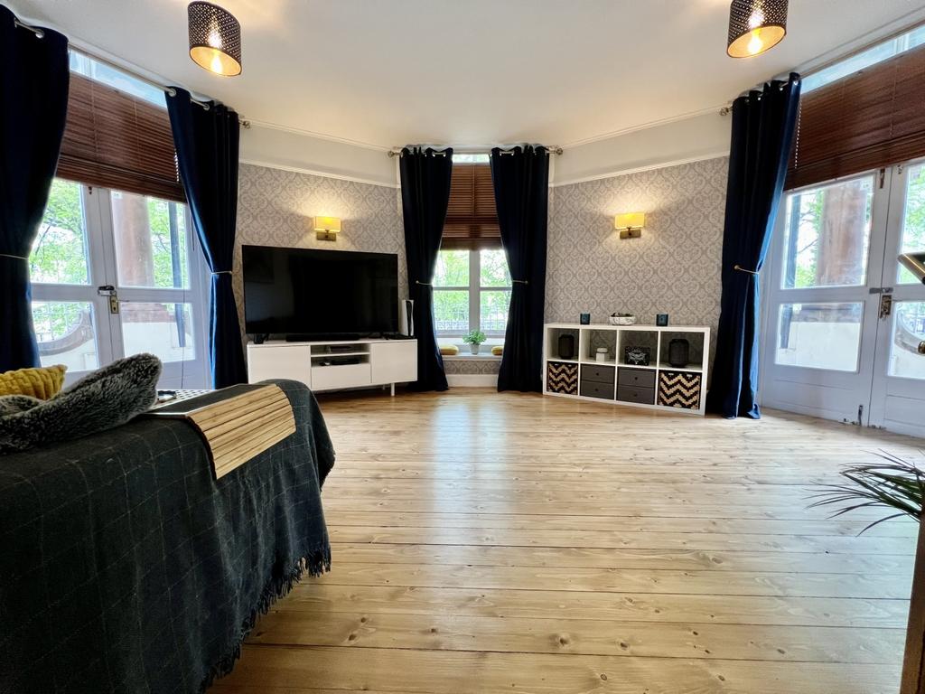 Flat 1/7 Alexandra Gait, 22 Neilston Road, Paisley 2 bed apartment for