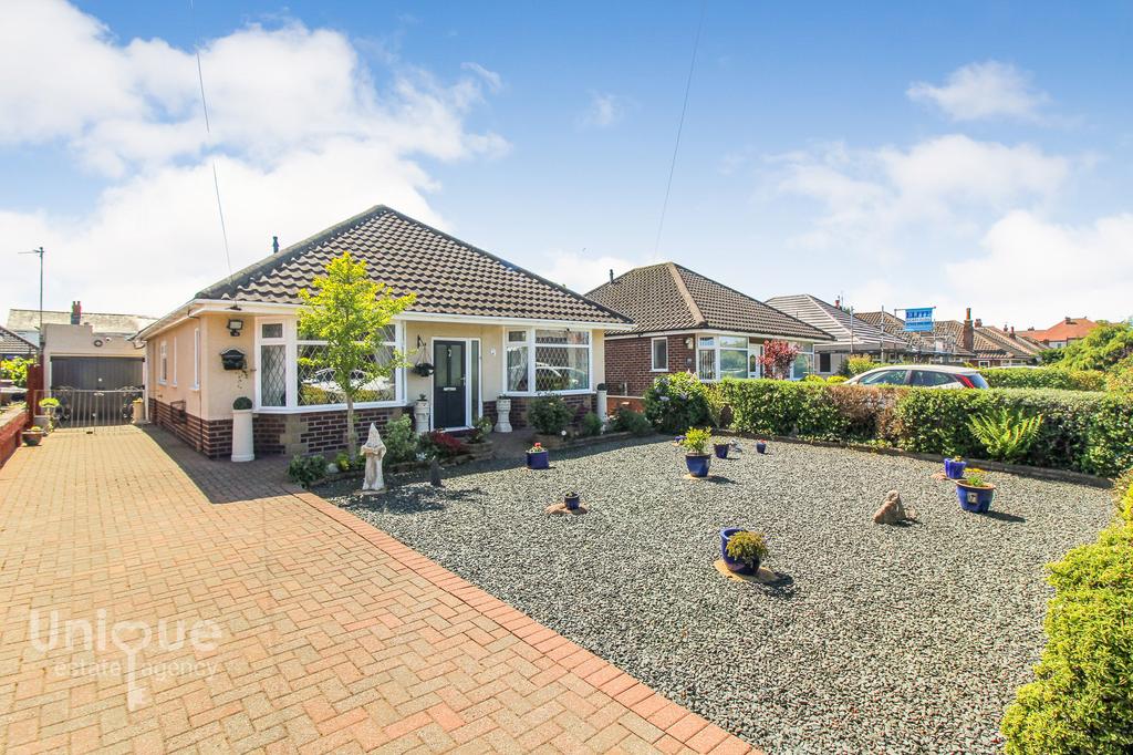 St. Albans Road, Lytham St. Annes, FY8 3 bed bungalow for sale £265,000