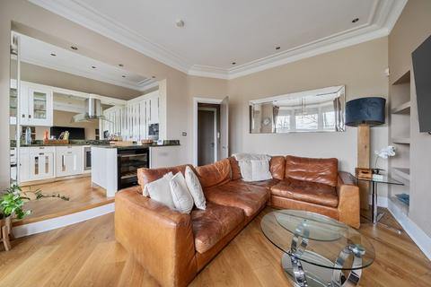 2 bedroom flat to rent, York Place, Harrogate, North Yorkshire, UK, HG1