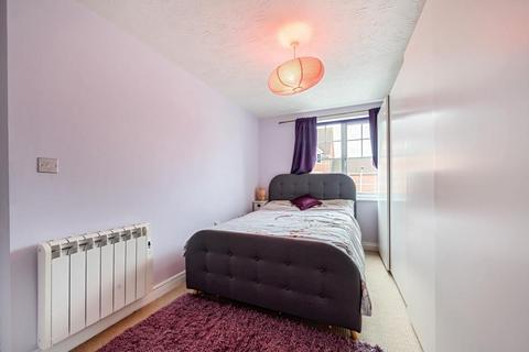 2 bedroom flat for sale - Newbury,  Berkshire,  RG14