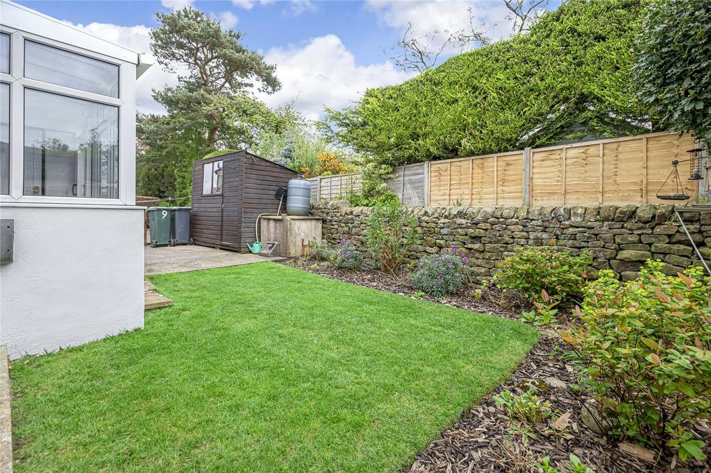 Melville Grove, Ilkley, West Yorkshire, LS29 3 bed semidetached house