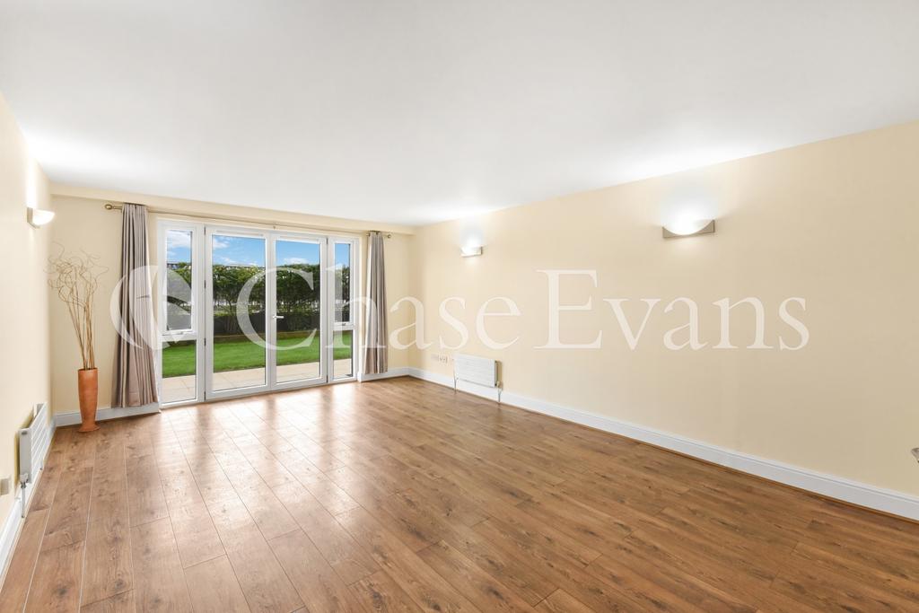 Millennium Harbour London E14 2 bed apartment £2,600 pcm (£600 pw)