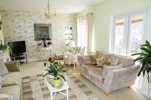 5 bedroom detached house for sale - Culver Road, Felpham