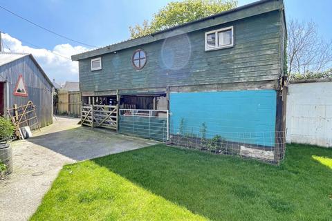 20 Laity Road, Troon, Camborne, TR14 9EL