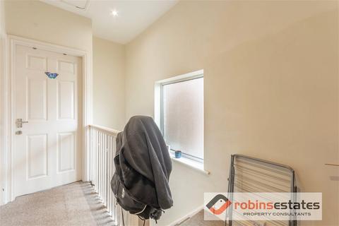 168 Allington Avenue, Nottingham, NG7 1JX