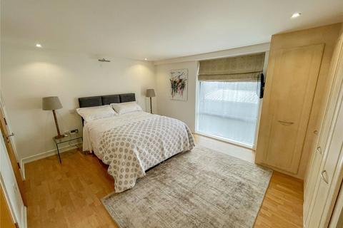 3 bedroom flat for sale - Alexander Court, Dee Lane, Chester, Cheshire, CH3