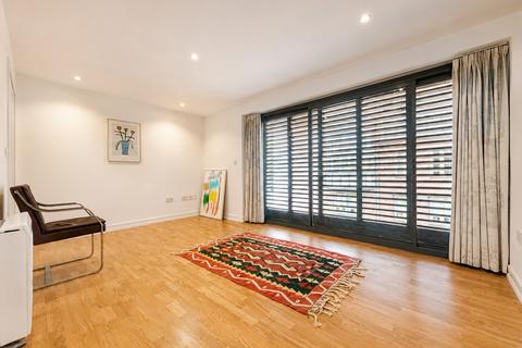 3 bedroom flat for sale, Alexander Court, Dee Lane, Chester, Cheshire, CH3