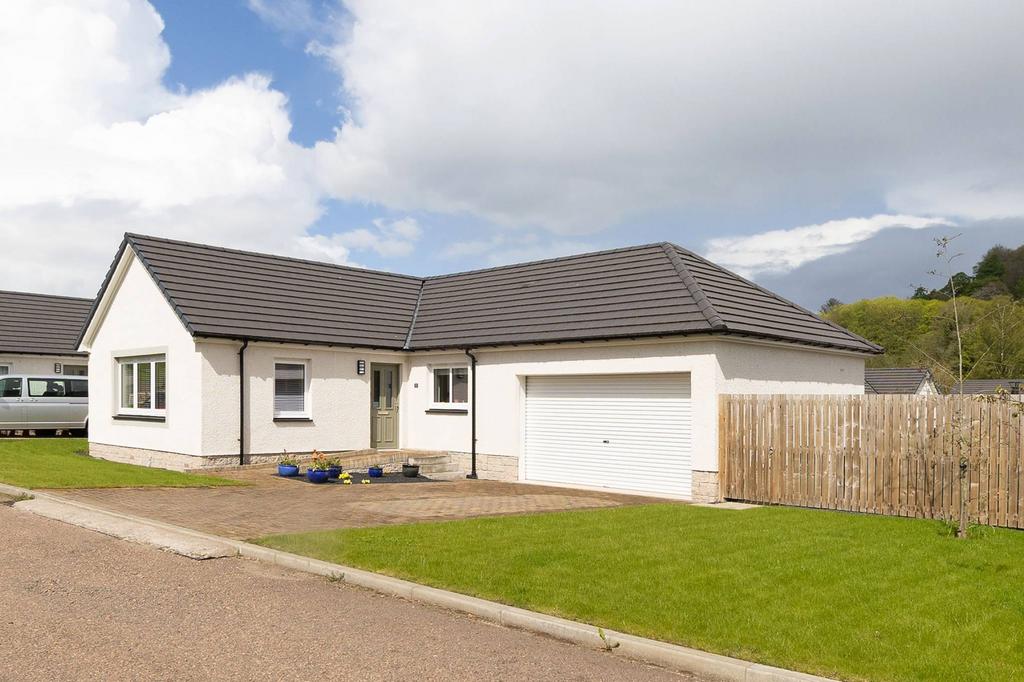 2 Eden Crescent, Glenfarg, PH2 9FW 3 bed bungalow £275,000