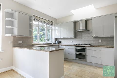 6 bedroom detached house for sale, Myddelton Gardens, N21