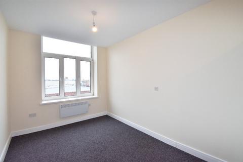 2 bedroom flat to rent, Hessle Road, Hull, HU3
