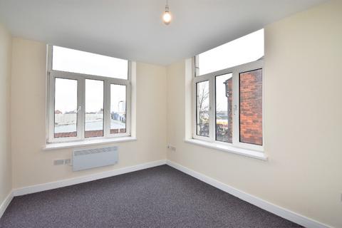 2 bedroom flat to rent, Hessle Road, Hull, HU3