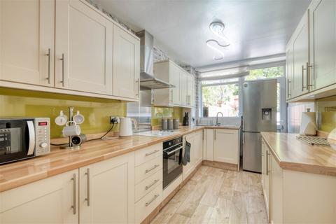 5 Ferney Hill Avenue, Redditch, B97 4RU
