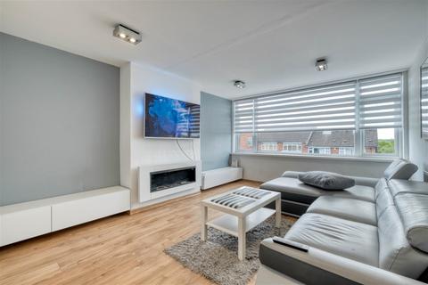 5 Ferney Hill Avenue, Redditch, B97 4RU