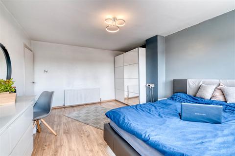 5 Ferney Hill Avenue, Redditch, B97 4RU