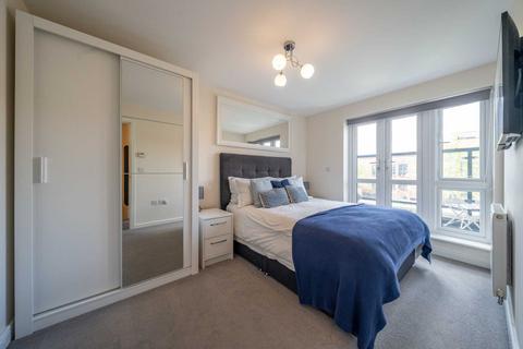 5 Bridgeview Close, Hemel Hempstead, HP3 9AD