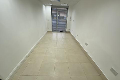 Shop to rent, , HOUNSLOW, Greater London, TW3