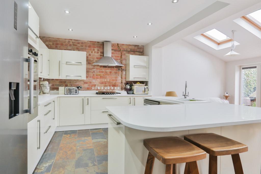 Riverview Avenue, North Ferriby, 3 bed semidetached house £310,000