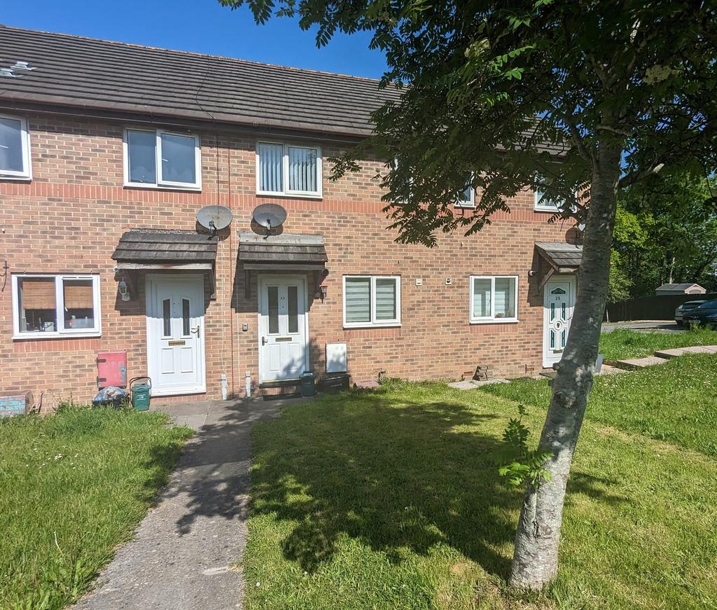 Clos Y Deri, Dafen... 2 bed terraced house £675 pcm (£156 pw)