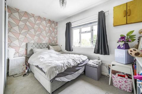 53 Queensway, West Wickham, BR4 9EP