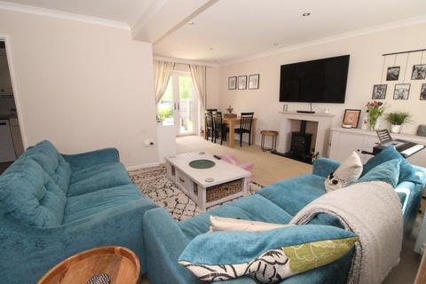 19 Butts Close, Honiton, EX14 2FS