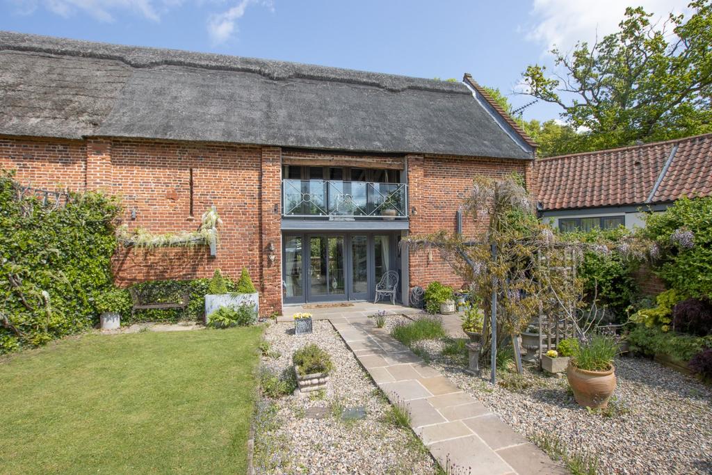 Weston Longville, Norwich 3 bed barn conversion for sale £550,000