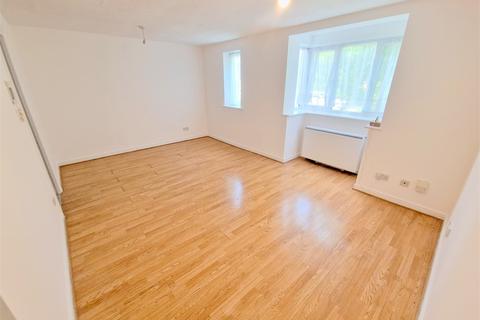 Flat 2, Darlington Court Cumberland Place, London, SE6 1LX
