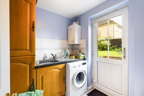 85 Earles Meadow, Horsham, RH12 4HR