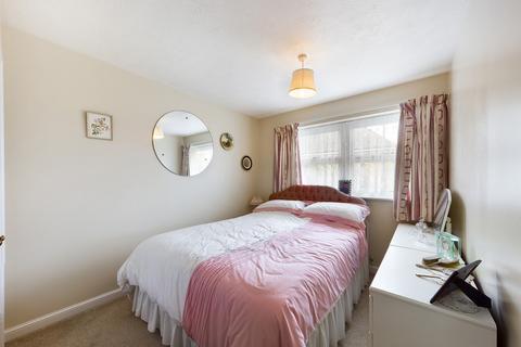 85 Earles Meadow, Horsham, RH12 4HR