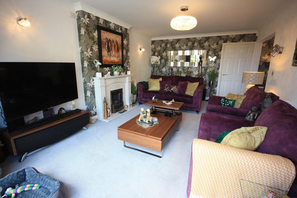 Hunters Way, Talke 2 bed detached bungalow for sale £280,000